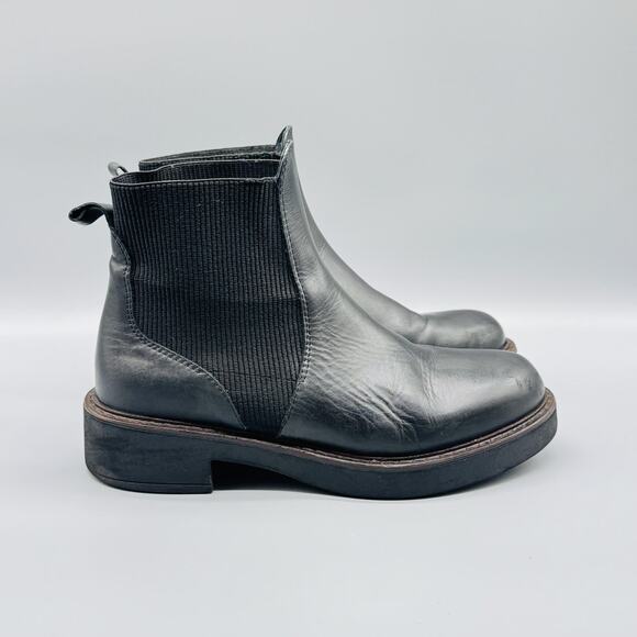 Emanuele Crasto Boots Womens 7 Black Leather Chelsea Classic Pull On Italy - Picture 1 of 11